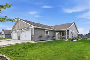 1704 11th St NE, Buffalo, MN 55313 - Photo 1