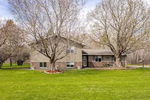 9105 Falcon St, Duluth, MN 55808 - Photo 1
