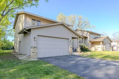 9135 36th Avenue N, New Hope, MN 55427 - Photo 3