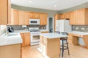 9743 Almond Ave N, Brooklyn Park, MN 55443 - Photo 7