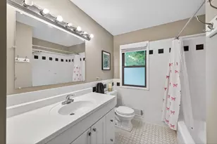 2041 Emerald Ln, Eagan, MN 55122 - Photo 17