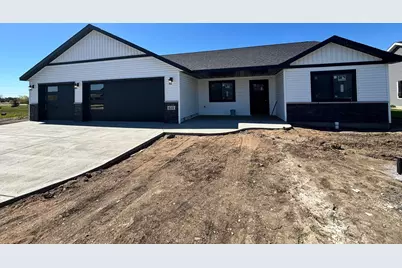 610 Lanigan Way SE, Saint Joseph, MN 56374 - Photo 1