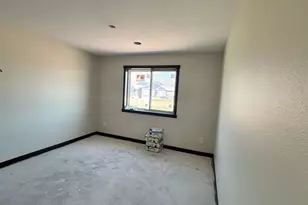 610 Lanigan Way S E, Saint Joseph, MN 56374 - Photo 11