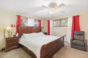 1122 County Rd C E, Maplewood, MN 55109 - Photo 15