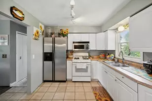 1613 Lyn-Curve Ave N, Minneapolis, MN 55411 - Photo 5