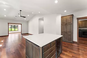 1077 Legend Ln, River Falls, WI 54022 - Photo 5