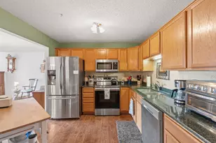 2231 Penn Pl, North Saint Paul, MN 55109 - Photo 13
