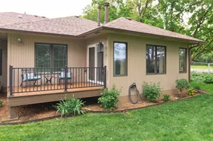 1900 Victoria Rd S, Mendota Heights, MN 55118 - Photo 33
