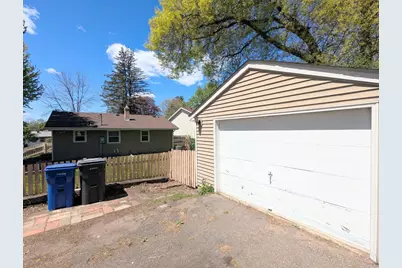 1326 Clarence Street, Saint Paul, MN 55106 - Photo 11