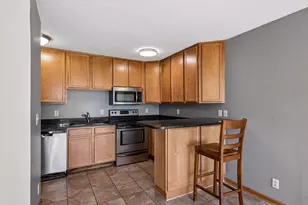 1800 La Salle Ave, Minneapolis, MN 55403 - Photo 5