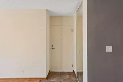 1800 Lasalle Avenue #101, Minneapolis, MN 55403 - Photo 3
