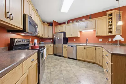 203 6th Street S #101, Moorhead, MN 56560 - Photo 9