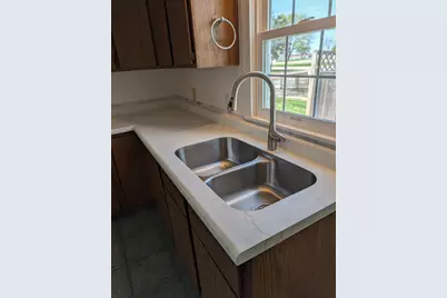 160 10th Street, Tracy, MN 56175 - Photo 3