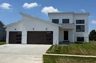 623 7th Ave NE, Byron, MN 55920 - Photo 1