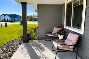 214 Woolgrass Wy, Avon, MN 56310 - Photo 3