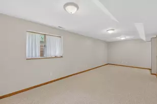1052 Foxcroft Cir SW, Rochester, MN 55902 - Photo 41
