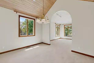 1052 Foxcroft Cir SW, Rochester, MN 55902 - Photo 9