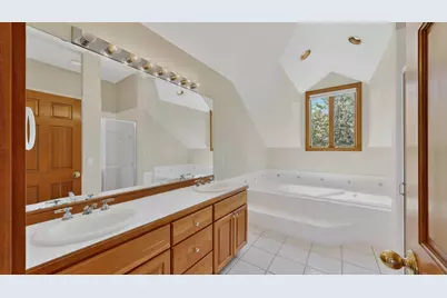 1052 Foxcroft Circle SW, Rochester, MN 55902 - Photo 29
