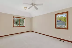 1052 Foxcroft Cir SW, Rochester, MN 55902 - Photo 27