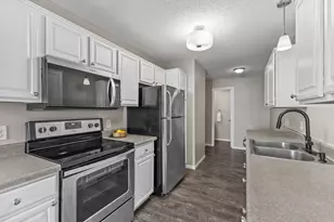 837 Summer Pines Cir, Hudson, WI 54016 - Photo 5