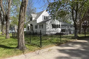 121 N 10th St, Montevideo, MN 56265 - Photo 3