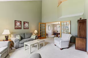 8777 Cottonwood Ln, Eden Prairie, MN 55347 - Photo 7