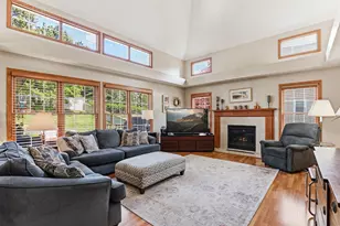 8777 Cottonwood Ln, Eden Prairie, MN 55347 - Photo 9
