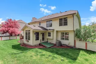 8777 Cottonwood Ln, Eden Prairie, MN 55347 - Photo 51