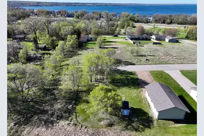 725 6th Avenue NW, Glenwood, MN 56334 - Photo 1