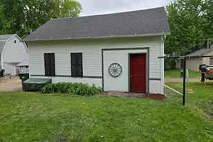336 Erie St SE, Hutchinson, MN 55350 - Photo 35