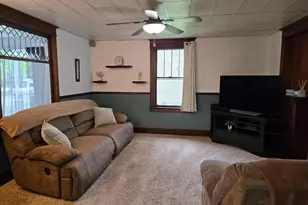 336 Erie St SE, Hutchinson, MN 55350 - Photo 9