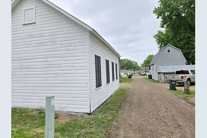 336 Erie Street SE, Hutchinson, MN 55350 - Photo 39