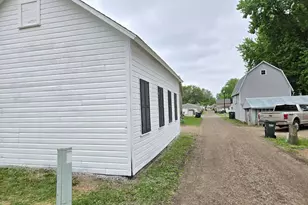 336 Erie St SE, Hutchinson, MN 55350 - Photo 39
