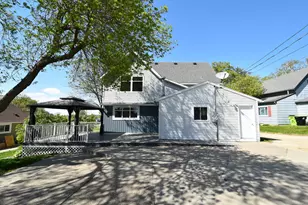 131 E 7th St, Zumbrota, MN 55992 - Photo 3