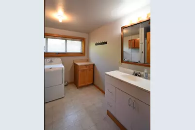 131 E 7th Street, Zumbrota, MN 55992 - Photo 33