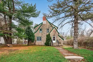 1749 Hamline Ave N, Falcon Heights, MN 55113 - Photo 3