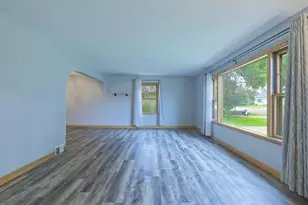 117 Fir St S, Lester Prairie, MN 55354 - Photo 3