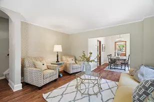 1070 Dale St N, Saint Paul, MN 55117 - Photo 1