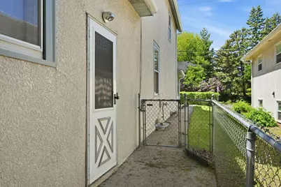 1070 Dale Street N, Saint Paul, MN 55117 - Photo 11