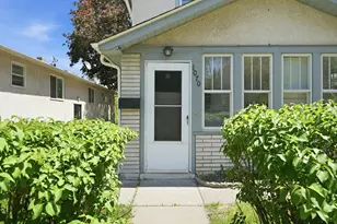 1070 Dale St N, Saint Paul, MN 55117 - Photo 5