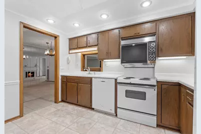 1101 Sibley Memorial Highway #306, LilyDale, MN 55118 - Photo 7