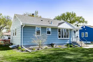 205 20th Ave N, Fargo, ND 58102 - Photo 3