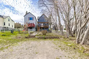822 E 7th St, Duluth, MN 55805 - Photo 9
