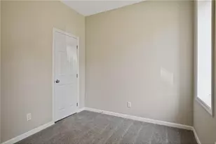 2050 W Broadway Ave, Minneapolis, MN 55411 - Photo 13