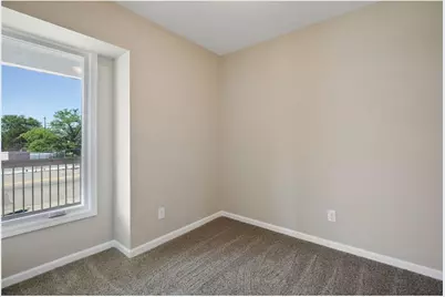 2050 W Broadway Avenue, Minneapolis, MN 55411 - Photo 11