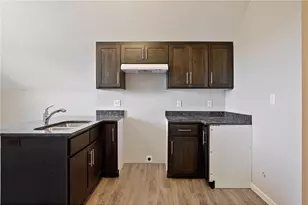 2050 W Broadway Ave, Minneapolis, MN 55411 - Photo 33