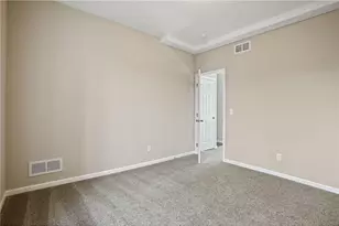 2050 W Broadway Ave, Minneapolis, MN 55411 - Photo 9