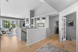 10123 Waterfront Dr, Woodbury, MN 55129 - Photo 17