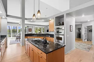 10123 Waterfront Dr, Woodbury, MN 55129 - Photo 9