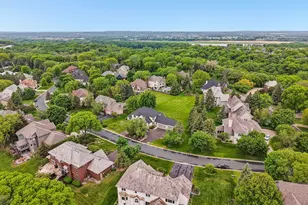10215 Bluff Rd, Eden Prairie, MN 55347 - Photo 77